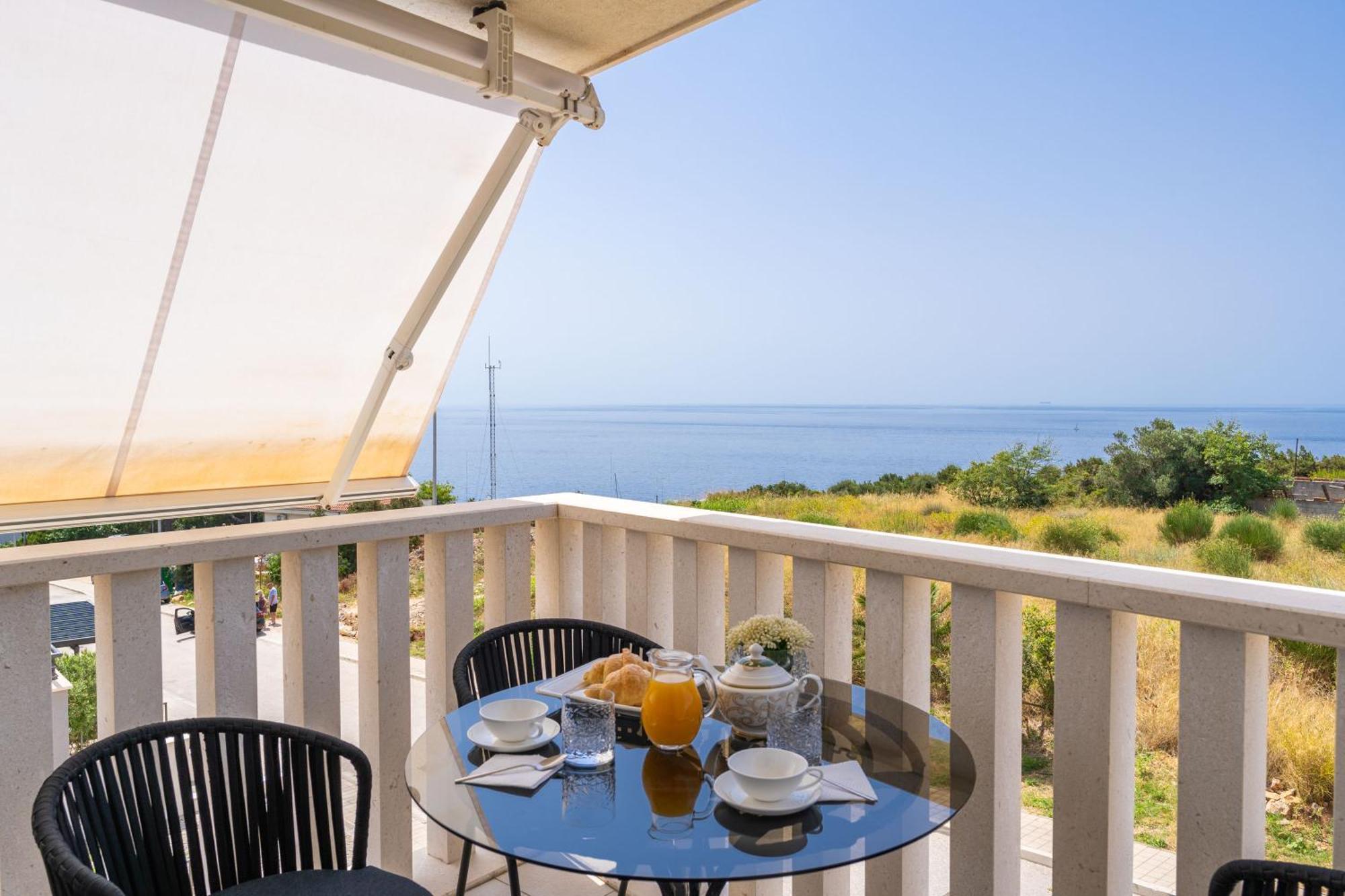 Apollo In With Sea View Appartement